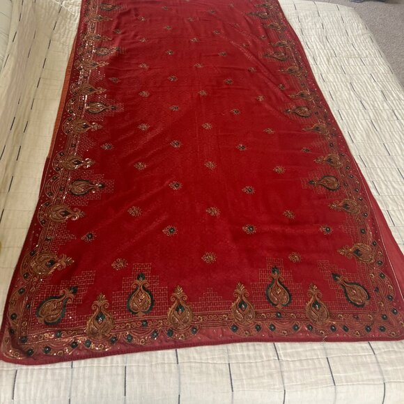 Georgette Saree with Stitched Blouse - Picture 3 of 5